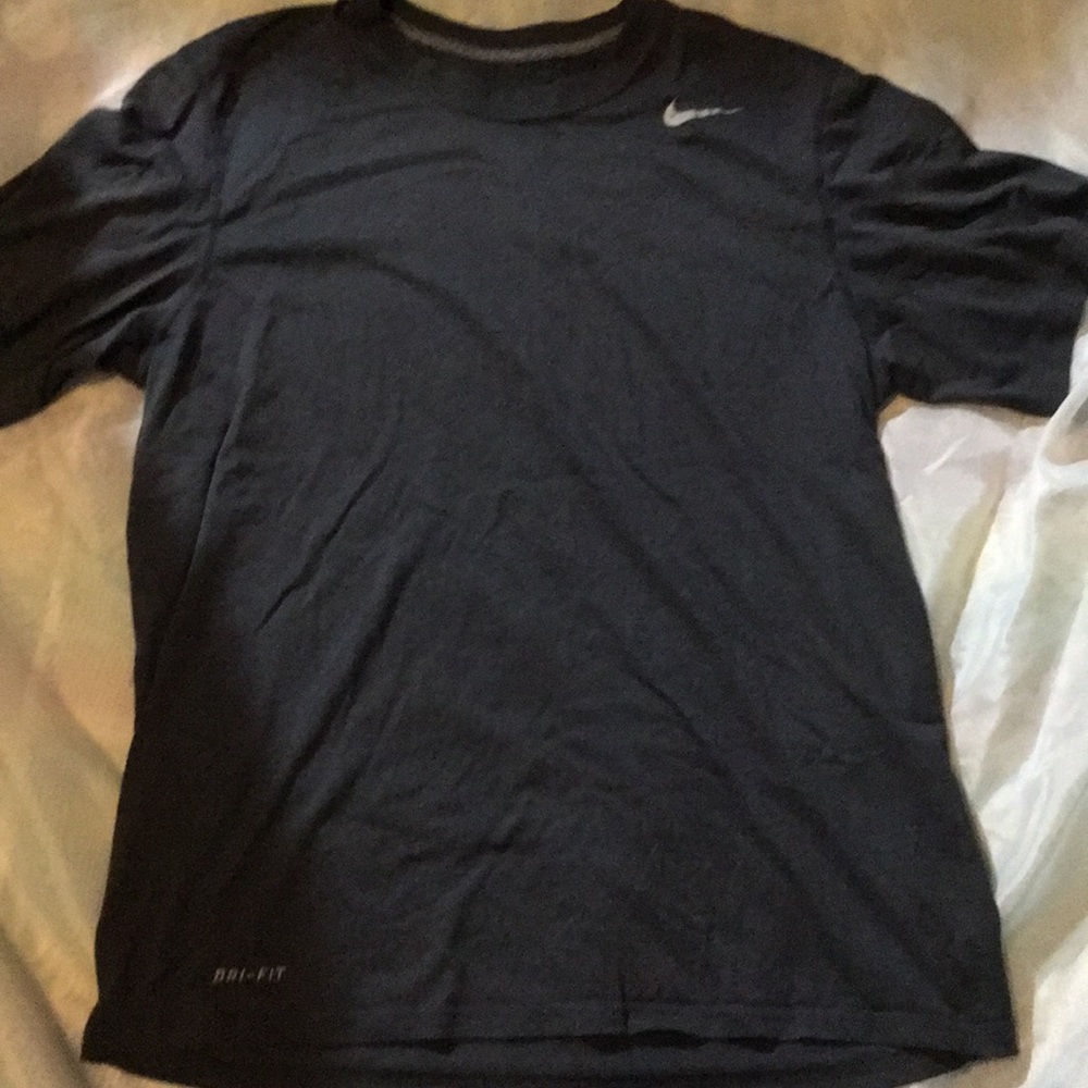 Vintage Men’s Nike athletic shirt